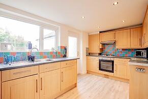 Host Stay Chestnut Residence