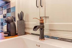 Host Stay Merchant House Studio