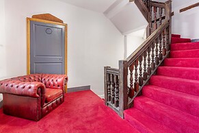 Host Stay Merchant House Studio