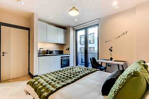 Host Stay Rox Studio