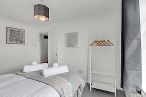 Host Stay Galley Lodge