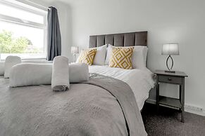 Host Stay Galley Lodge