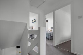 Host Stay Galley Lodge