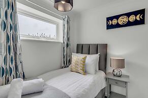 Host Stay Galley Lodge