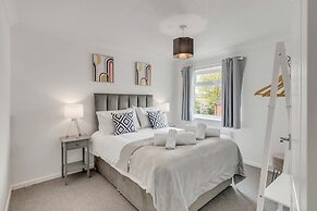 Host Stay Galley Lodge