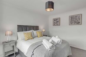 Host Stay Galley Lodge