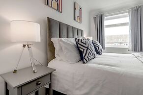 Host Stay Galley Lodge