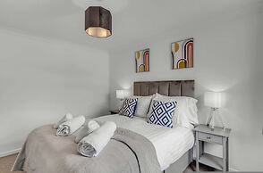 Host Stay Galley Lodge