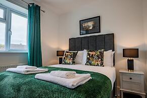 Host Stay Carlisle Road House