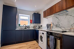 Host Stay Carlisle Road House