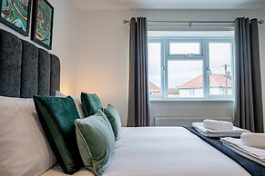 Host Stay Carlisle Road House