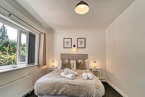 Host Stay Chester House Retreat