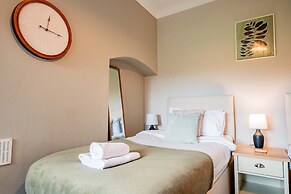 Host Stay Mayfield House