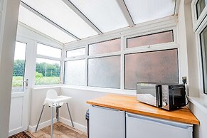 Host Stay Mayfield House