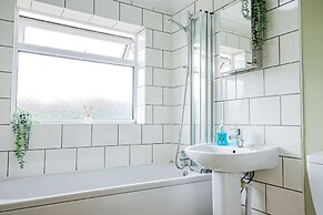 Host Stay Mayfield House