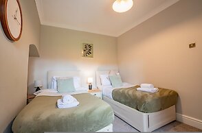 Host Stay Mayfield House