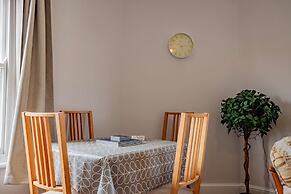 Host Stay Cannon Apartment