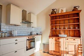 Host Stay Upperley Barn