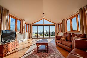 Host Stay Upperley Barn