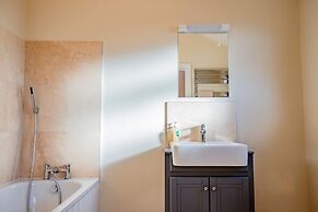 Host Stay Upperley Barn