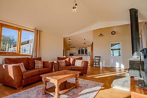 Host Stay Upperley Barn