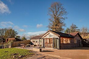 Host Stay Upperley Barn