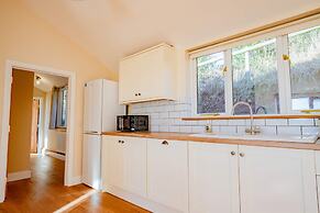 Host Stay Upperley Barn