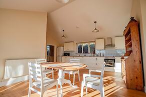 Host Stay Upperley Barn