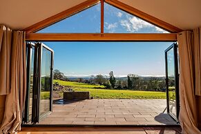 Host Stay Upperley Barn