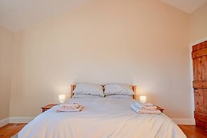 Host Stay Upperley Barn