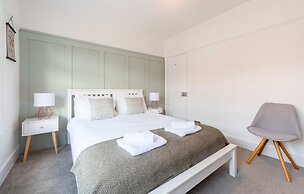Host Stay Caversham Westfield House