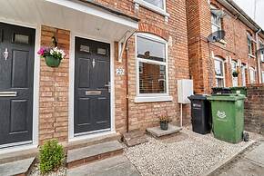 Host Stay Gillam House