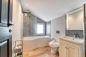 Host Stay Gillam House