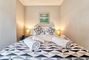 Host Stay Gillam House