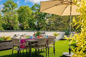 Host Stay Hilltop House