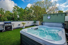 Host Stay Hilltop House