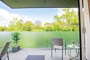 Host Stay Hilltop House