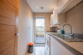 Host Stay Hilltop House