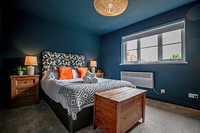 Host Stay Hales Orchard