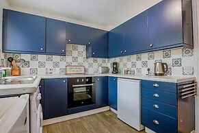 Host Stay Hales Orchard