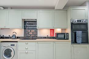 Host Stay Lower Chestnut House