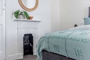 Host Stay The Haven at Church Road