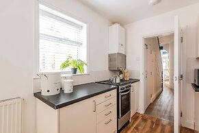 Host Stay The Haven at Church Road