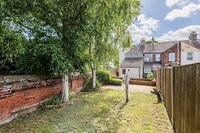 Host Stay The Haven at Church Road