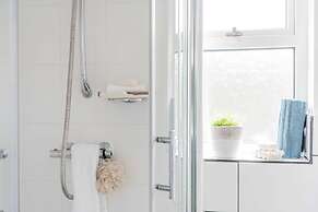 Host Stay The Haven at Church Road