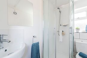 Host Stay The Haven at Church Road