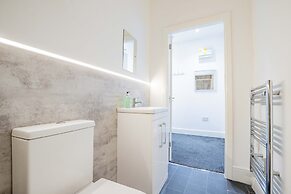 Host Stay Bridge Street Penthouse Apartment