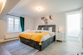 Host Stay Bridge Street Penthouse Apartment