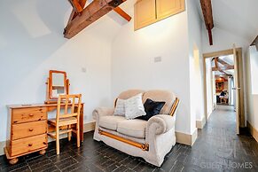 Host Stay Snodsbury Barn