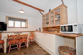 Host Stay Snodsbury Barn